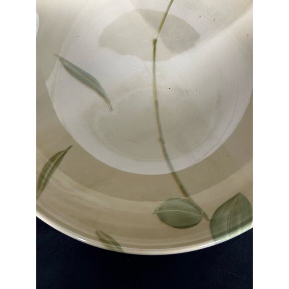 Crate and Barrel Orchid Royal Stafford Great Britain 2006 Serving Bowl 10.5" - Picture 5 of 7